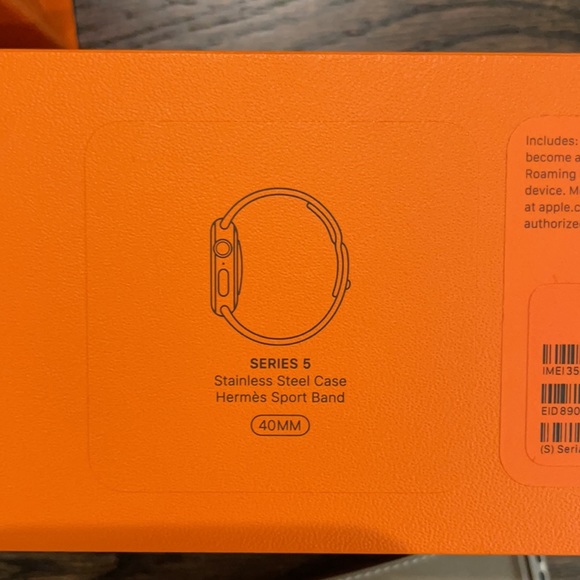 Apple watch hermès strap main image 11